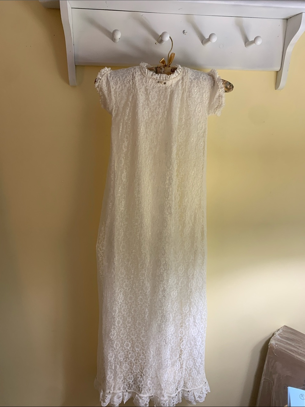 Source Unknown white Lace Girls' Cap Sleeve Baptismal gown